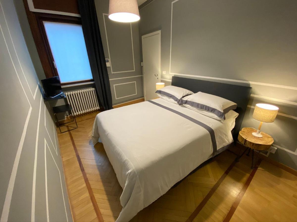 Hotel Momi à Borgomanero Extérieur photo